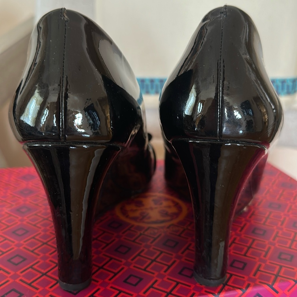 Tory Burch Black Peep-Toe Wedges with Gold Charm - Picture 3 of 8